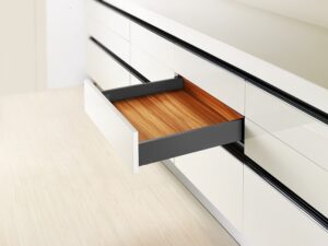 Corredera DTC metal box full extension soft close 20 in color gris antracita, 9.29 in alto - HT145004A11G