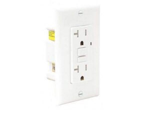 Exposed outlet with ground